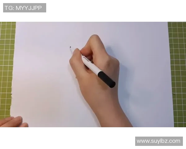 C罗足球明星简笔画教程轻松绘制他的经典动作与风采 C罗足球明星简笔画教程轻松绘制他的经典动作与风采